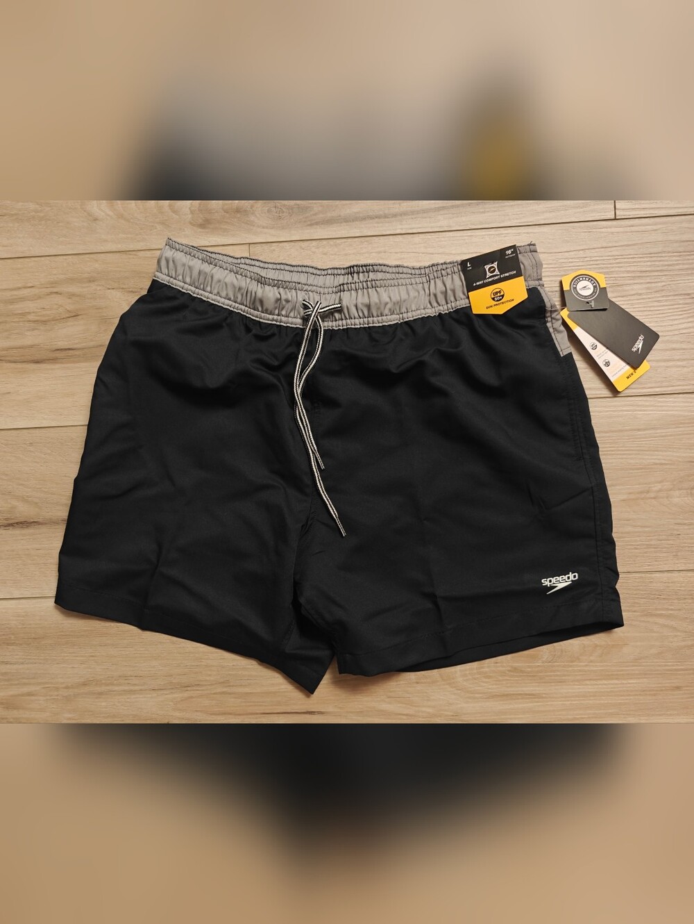 NWT Speedo Eco 4-Way Comfort Stretch Mens Swim Trunk Black And Gray Sz L
